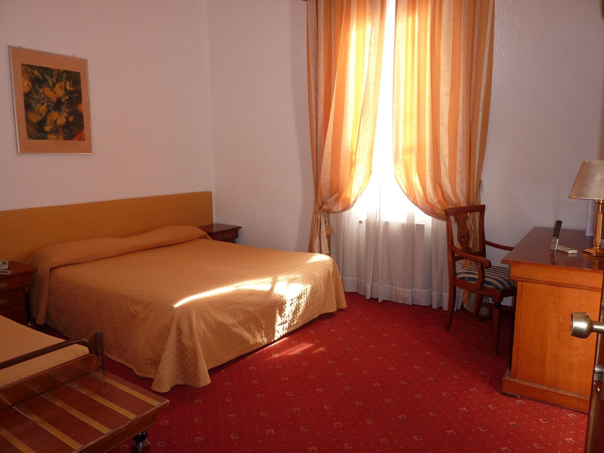 Hotel Ariston Montecarlo Sanremo Bagian luar foto