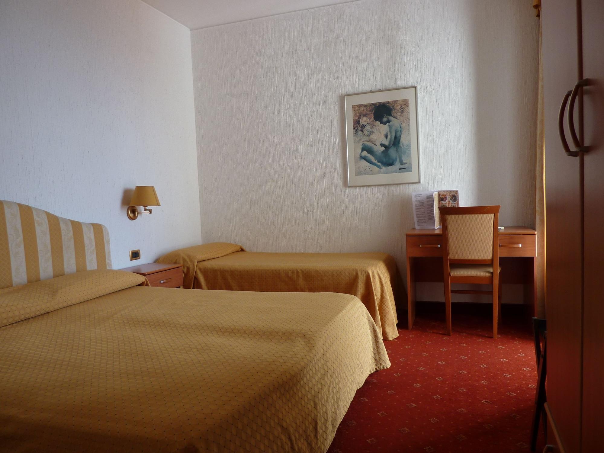Hotel Ariston Montecarlo Sanremo Bagian luar foto