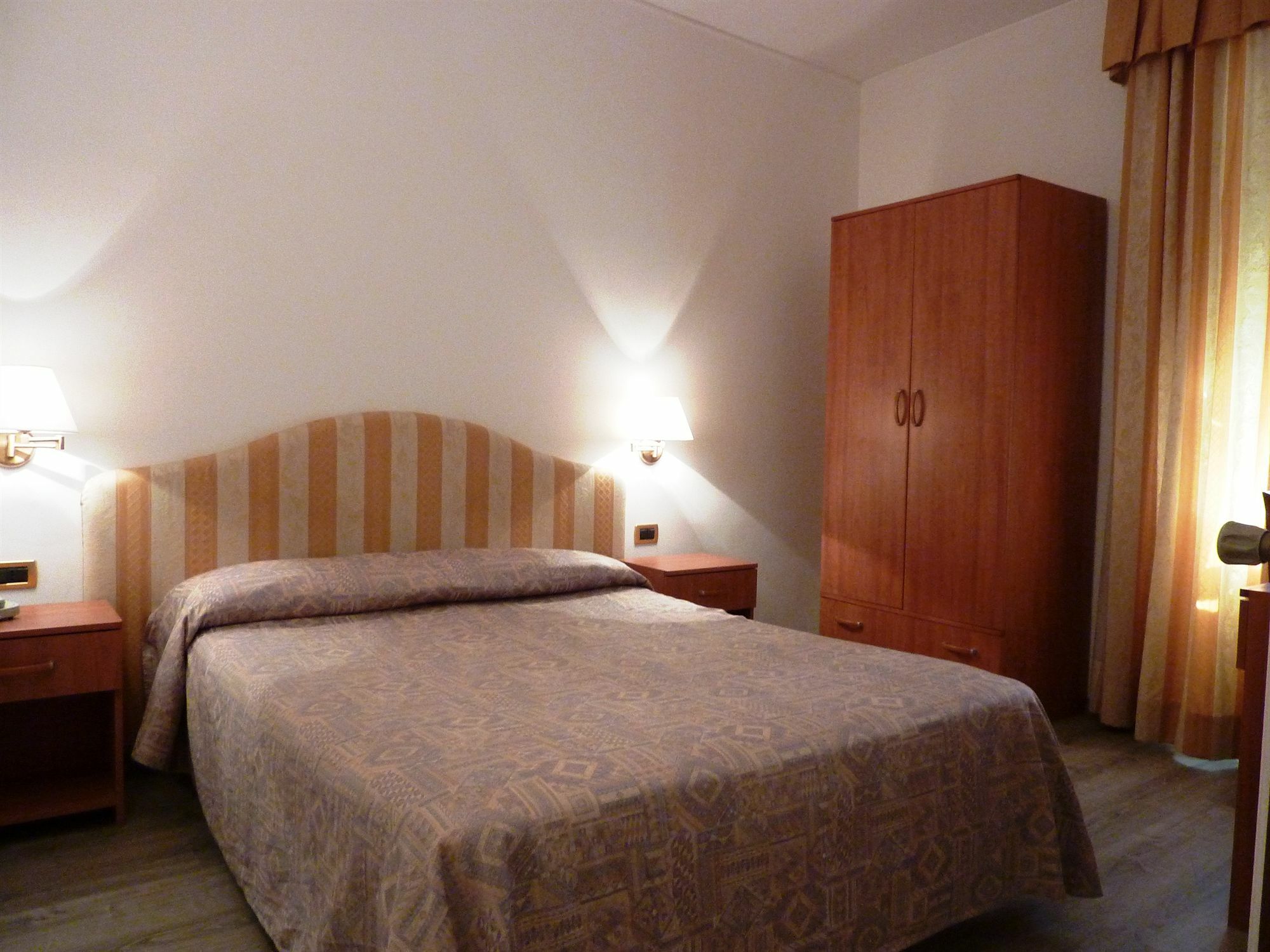 Hotel Ariston Montecarlo Sanremo Bagian luar foto