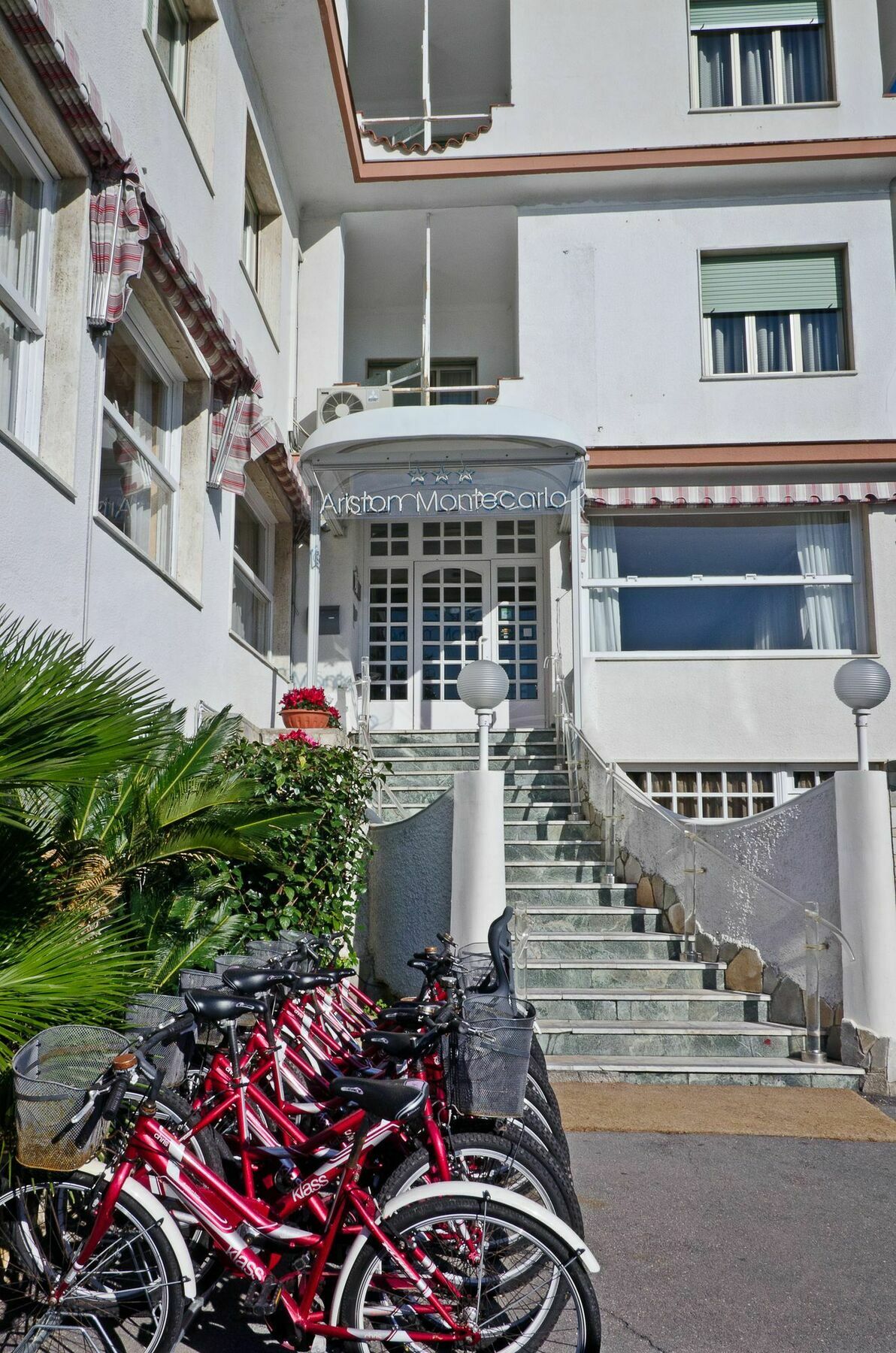 Hotel Ariston Montecarlo Sanremo Bagian luar foto